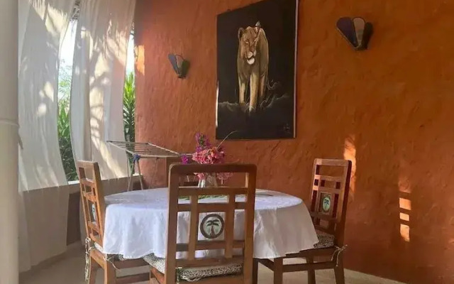 Lux Suites Tembo Court Apartments