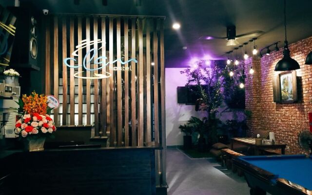 Clam Hostel