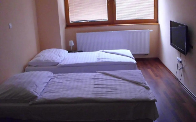 Guest House Mladosť