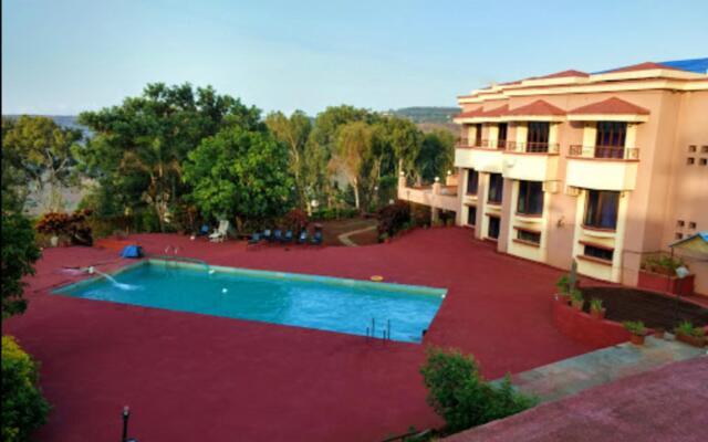 The Dhanhills - a valley view hotel in panchgani