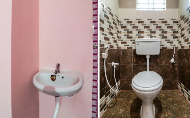 Vaccinated Staff- OYO 48879 GN Comforts