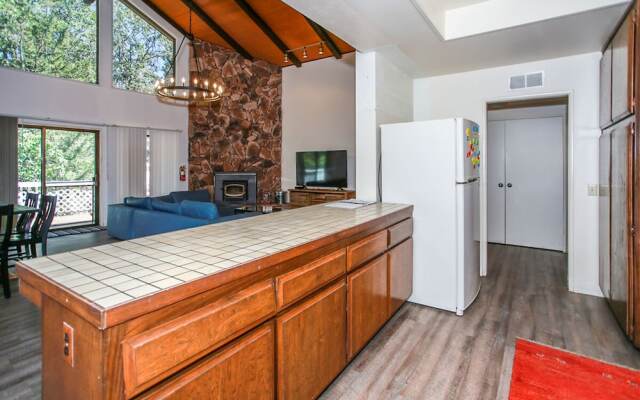 Mountain Top Retreat-1834 by Big Bear Vacations