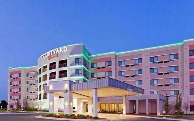 Courtyard by Marriott Tulsa Woodland Hills