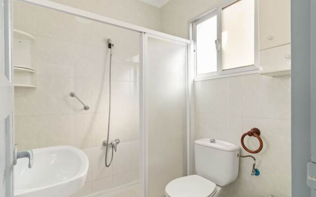 Cozy Holiday Home in Málaga near Beach