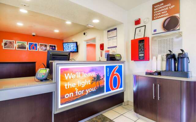 Motel 6 Chino, CA - Los Angeles Area