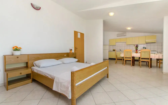 Apartment Neda