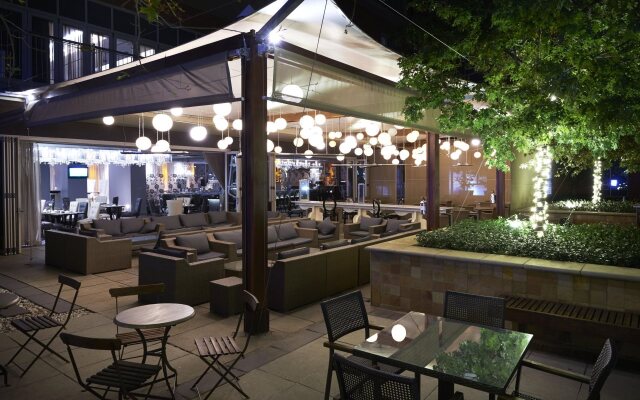 Protea Hotel Fire & Ice by Marriott JHB Melrose Arch