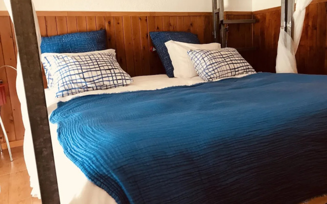 Santos Hostel - Lisbon