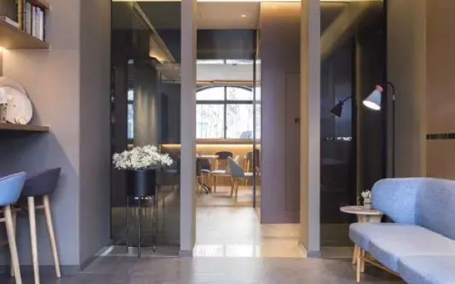 Homeinn · neo (Urumqi Nanhu Beilu Subway Station)