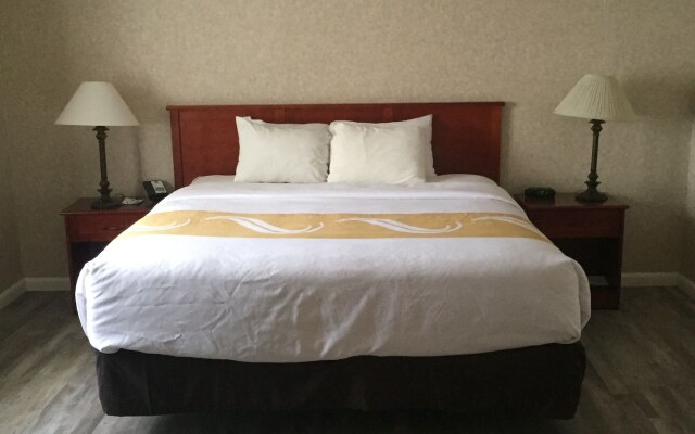 Quality Inn & Suites Albuquerque Downtown - University