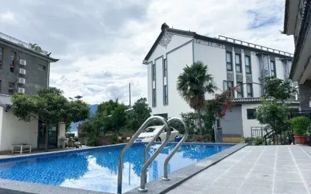 Dali pull canghaiyue inn