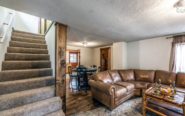 414overmtnhidemtncb - Overlook Mountain Hideaway