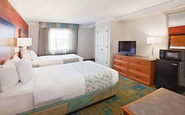 Norwood Inn & Suites Merrillville