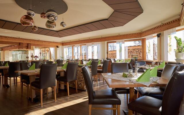 alpina zillertal -  family . lifestyle . kinderhotel