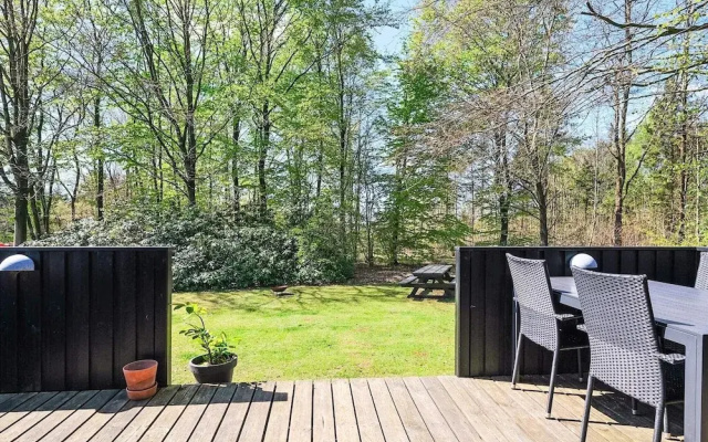 6 Person Holiday Home in Toftlund