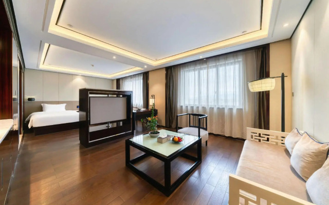 Fengchao International Hotel