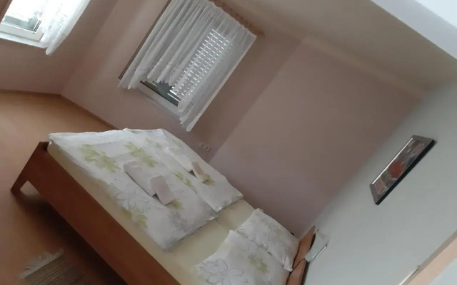 Apartmani Plavo Sidro