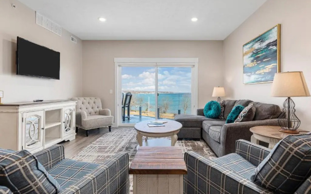 Kasa 539 Bay Street Traverse City