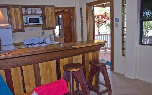 Dolce Cabana Waterfront Suites