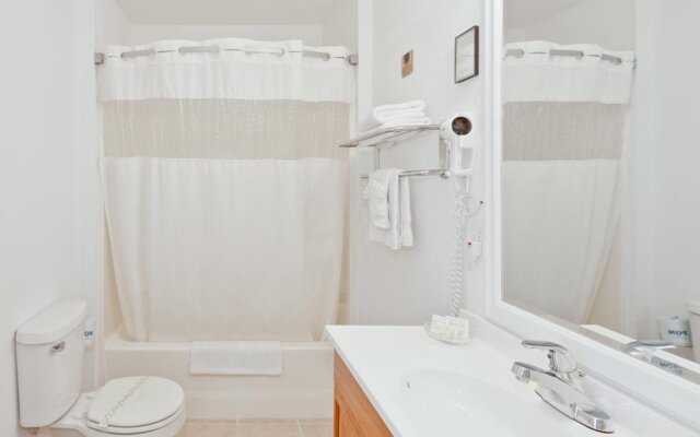 Hempstead Country Inn & Suites