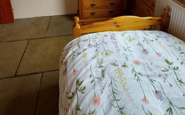 Spacious Self Catering Accommodation Near Hayonwye