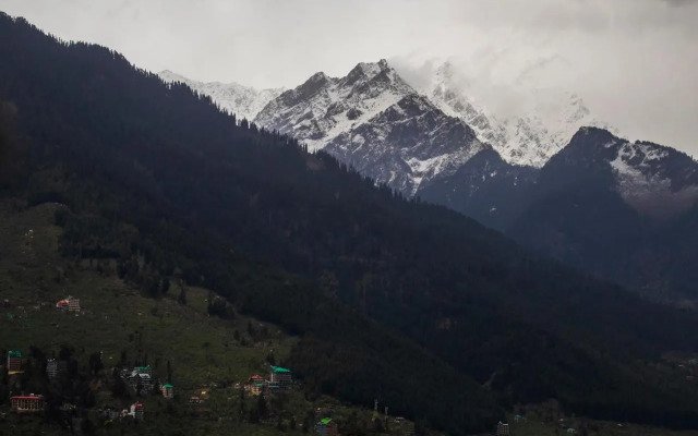 Wowstayz Hotel Green Hills Manali