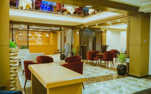 Moonlight Hotel