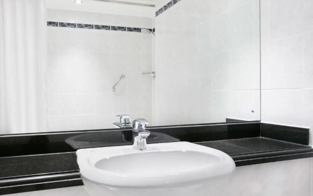 Leonardo Hotel East Midlands Airport