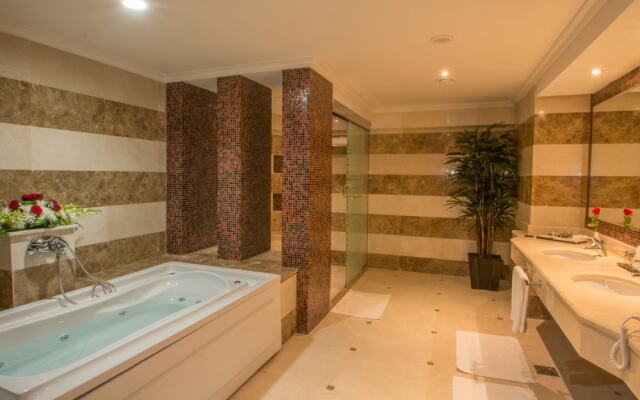 Al Aqeeq Madinah Hotel
