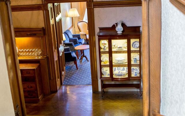 Cornhill Castle Hotel