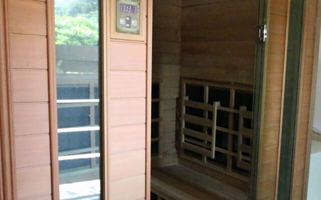 Midway Pacifica Lodge
