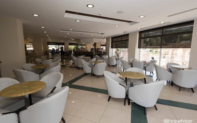 Kipriotis Maris Suites - All Inclusive