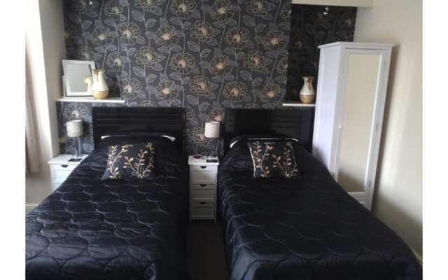 Grove Guest House