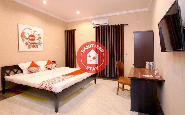 OYO 347 Bayang Brothers Guest House