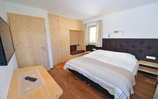 Apartment 4 Holiday - Cesa Leni