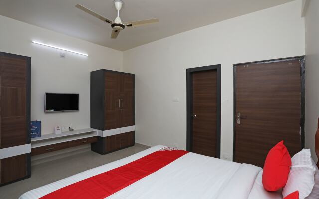 OYO 23251 Prime Residency