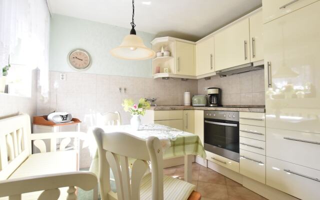 Comfortable Apartment in Mecklenburg-cispomerania Near Beach