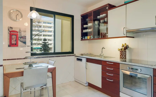 IVIS Home By HR Madeira