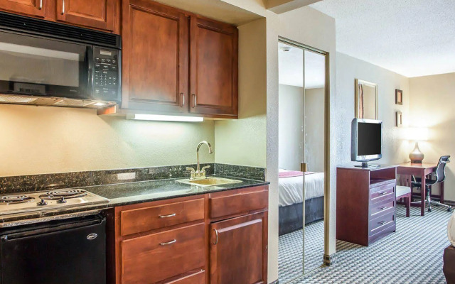 Comfort Inn And Suites