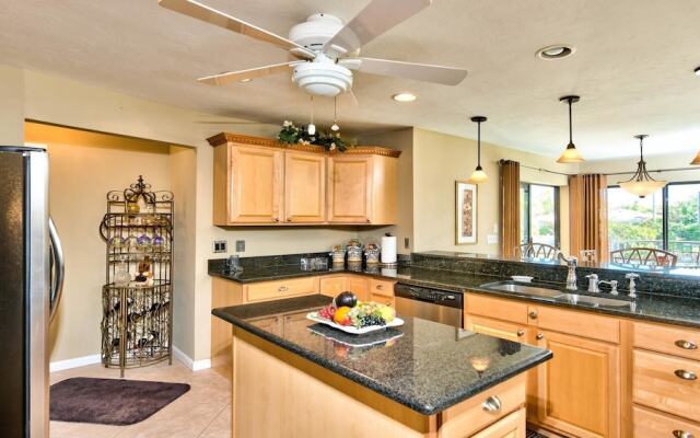 Sirena Waterfront 3 Bedroom Home by NFVH