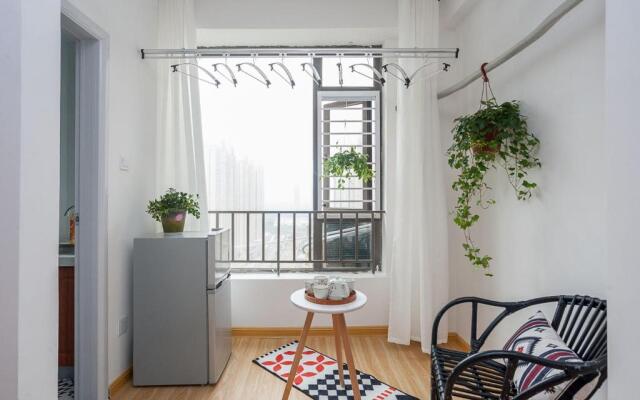 Zhengzhou Gaoxin·Zhengzhou University New Zone· Locals Apartment 00122100
