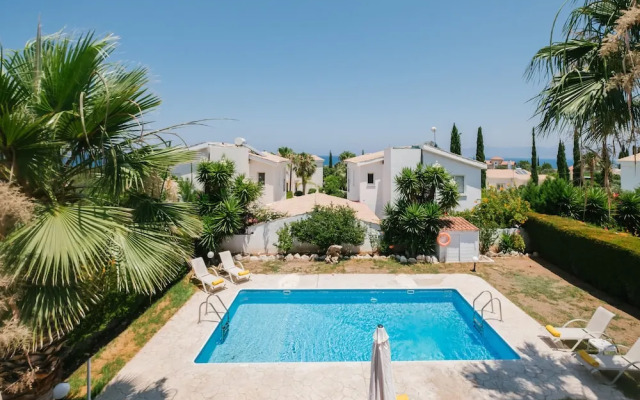 Cleopatra Villa