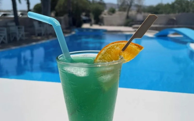 Blue Island Hotel