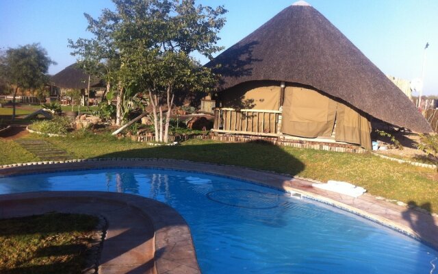 Makumutu Lodge & Campsite