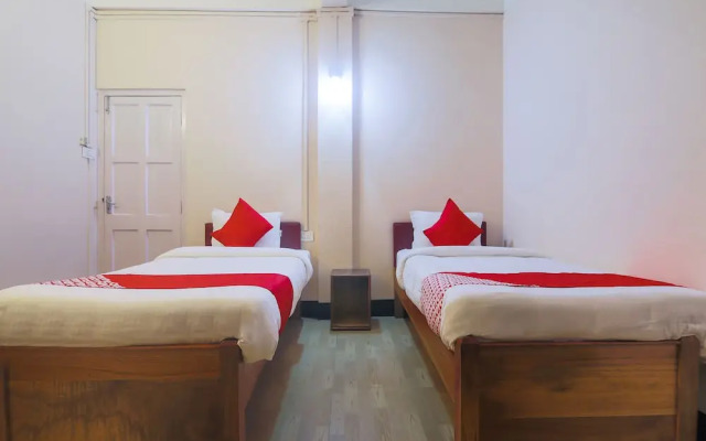 Oyo 22570 Amenity Guest House