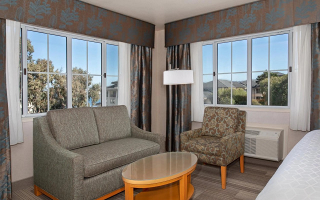 Holiday Inn Express Monterey-Cannery Row by IHG