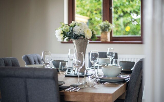 Springfield Lodge - 3 Bedroom Home - Princes Gate