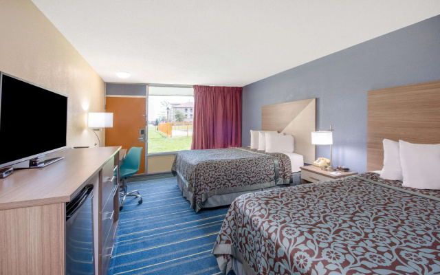 Days Inn by Wyndham Salem, Illinois