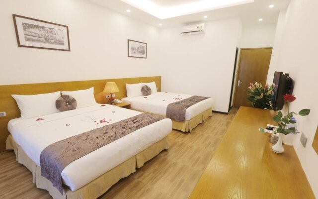 Family Hanoi Hotel