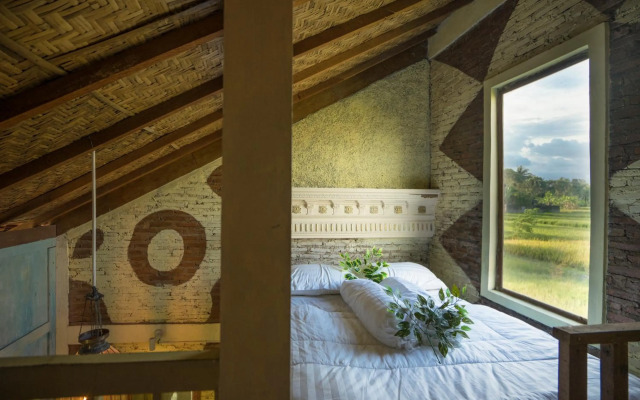 ETHES Coworking - Coliving & Lounge